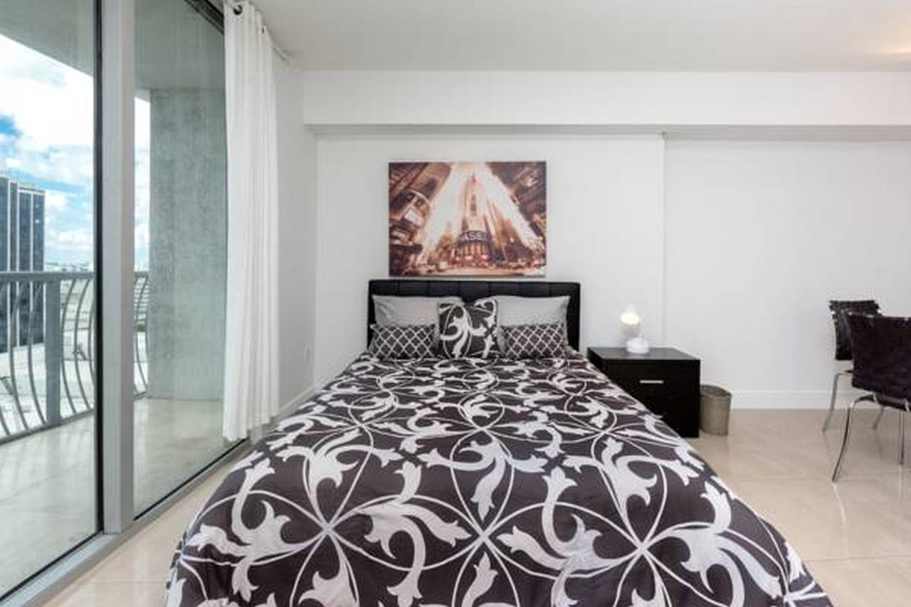 Opera Tower Apartment Маями Екстериор снимка