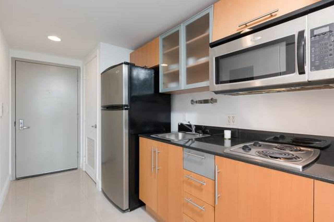 Opera Tower Apartment Маями Екстериор снимка