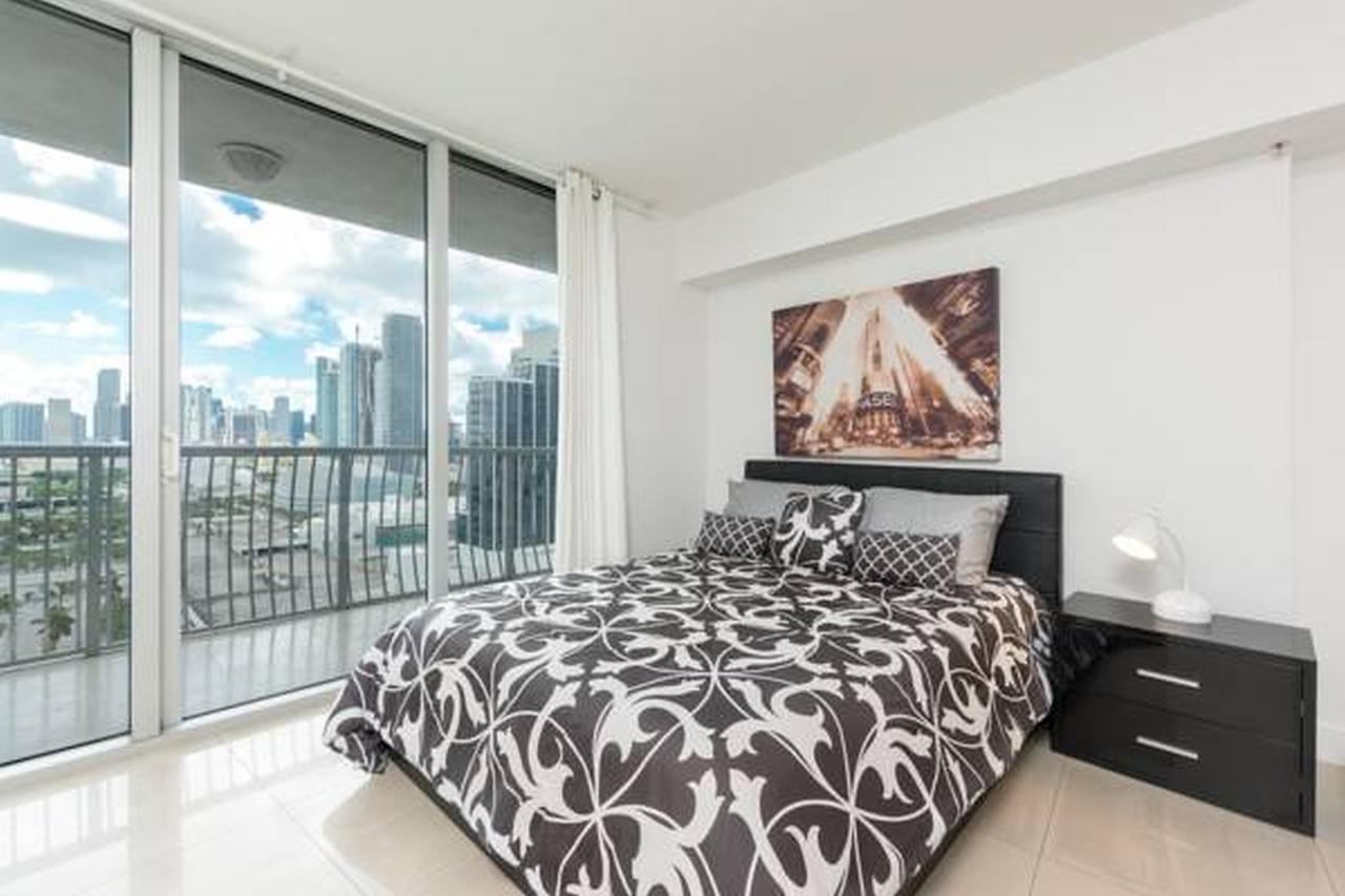 Opera Tower Apartment Маями Екстериор снимка